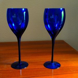 Set Cobalt Blue Sweetheart Stemware